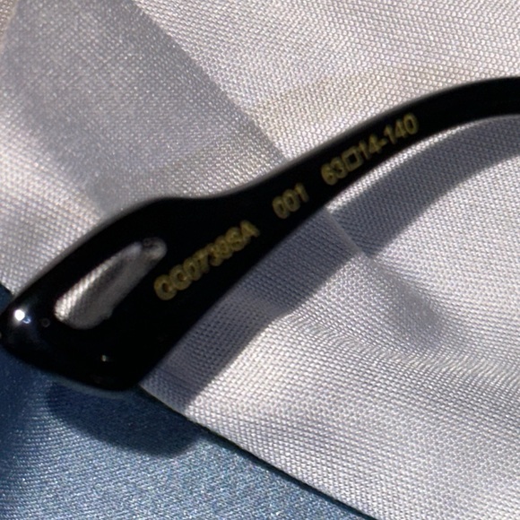 Gucci GG0739S Aviator Sunglasses come w box and cloth - Picture 5 of 5